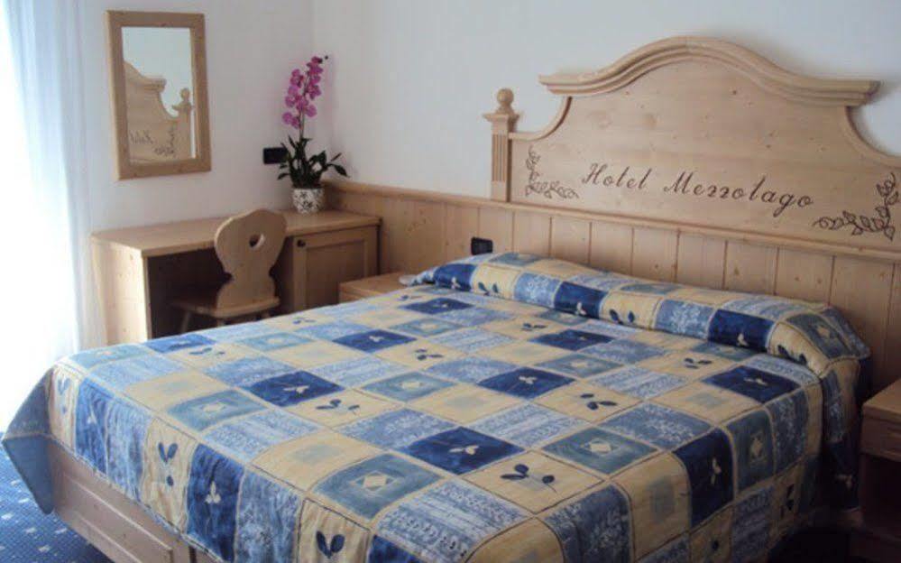 Albergo Mezzolago Buitenkant foto