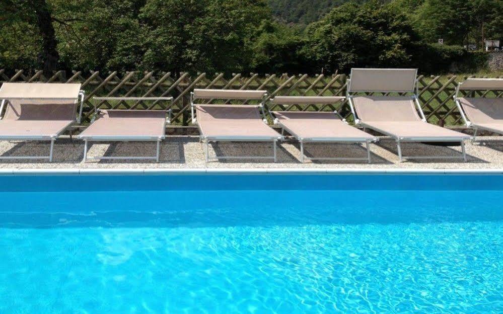 Albergo Mezzolago Buitenkant foto